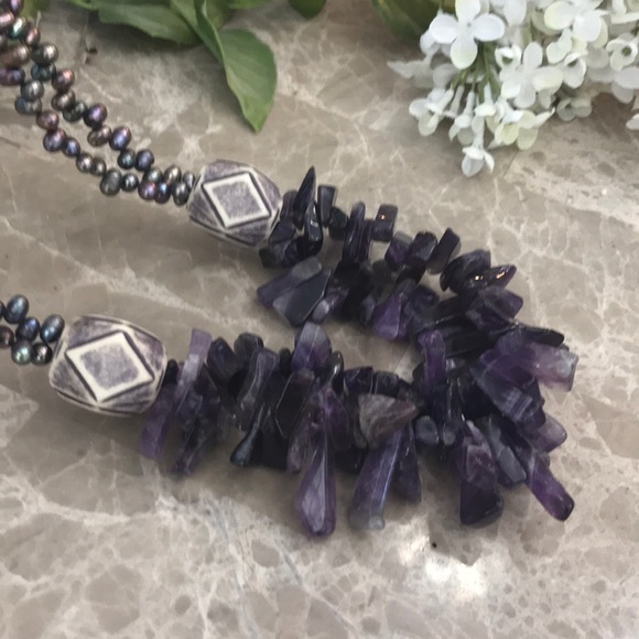 Stunning Necklace - Picture 4 of 8